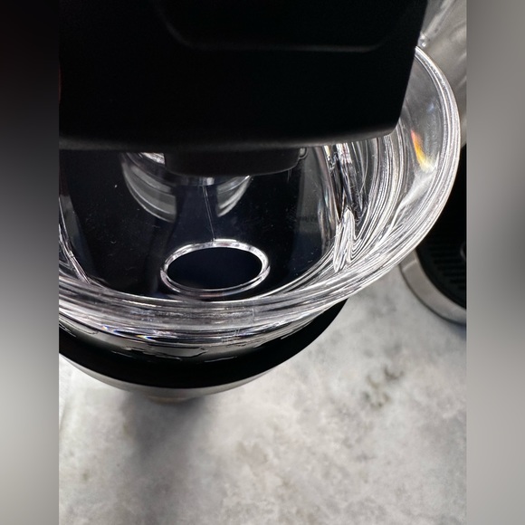 New Limited Edition Hydra Flow unique design Tumbler with Handle - 40oz - Picture 12 of 16